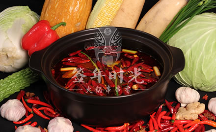 成都串串香加盟代表-签年时光火锅串串香
