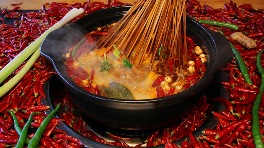 “签年时光火锅串串香”帮你留住消费者