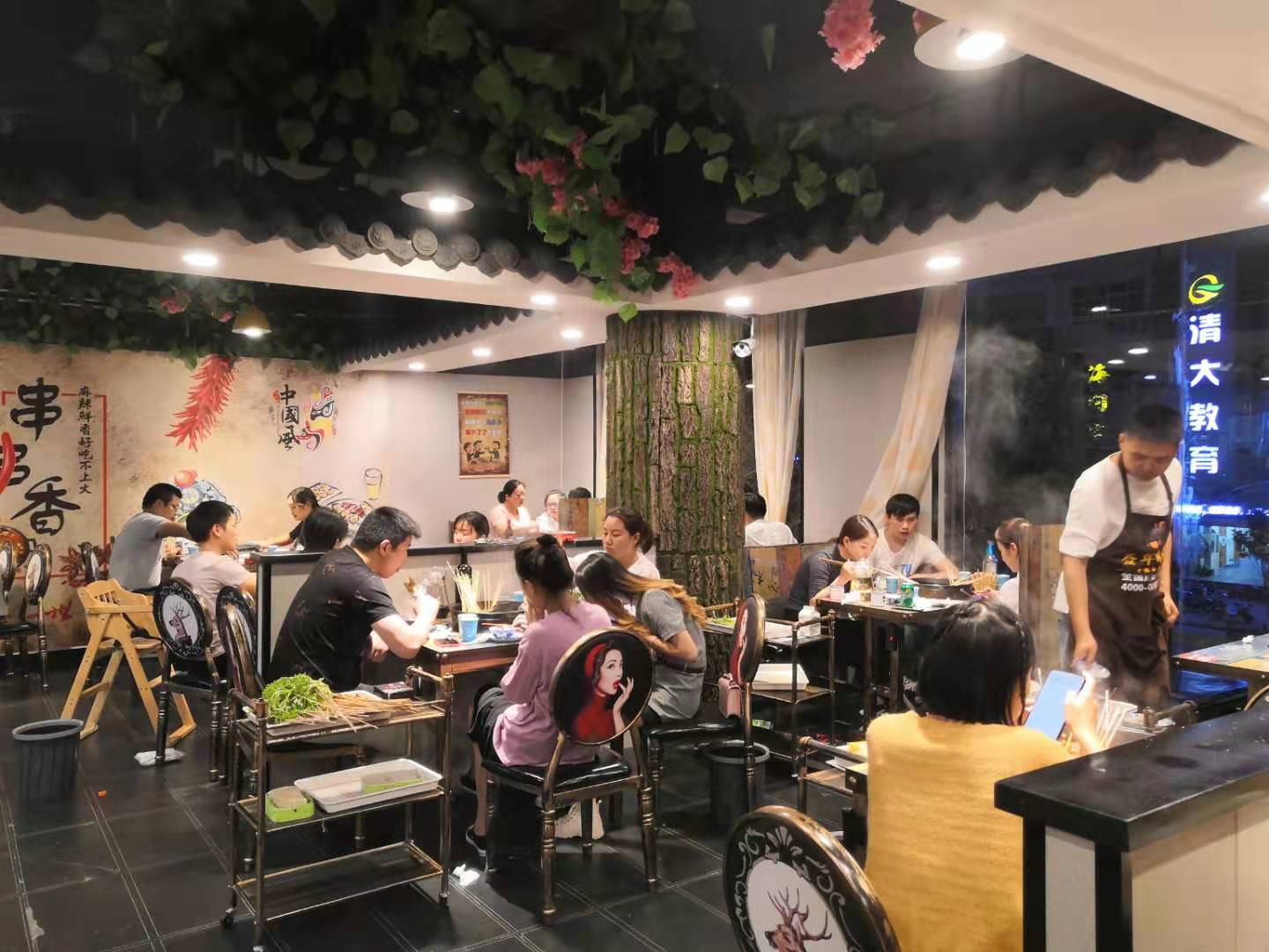 串串香加盟选址，哪里开串串香生意会火爆？