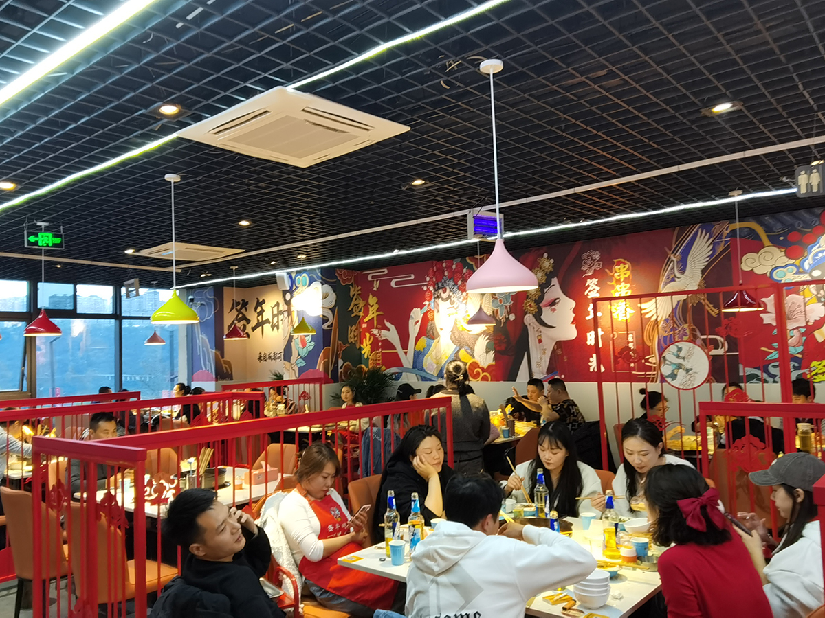 在商场里面开家串串香加盟品牌店好不好？