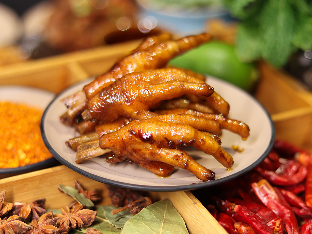 餐饮小白开家串串加盟店适合吗？