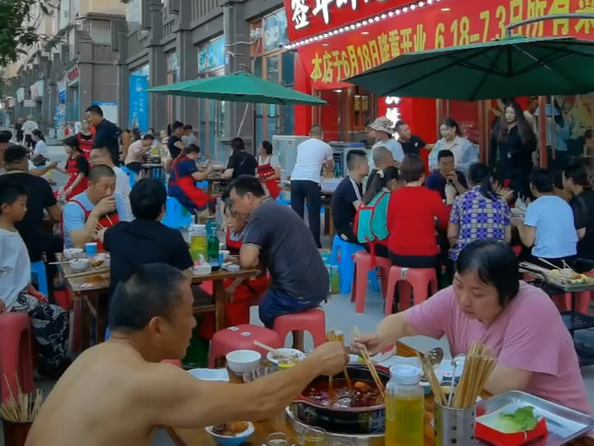 开家串串香加盟店与开火锅店相比有哪些优势