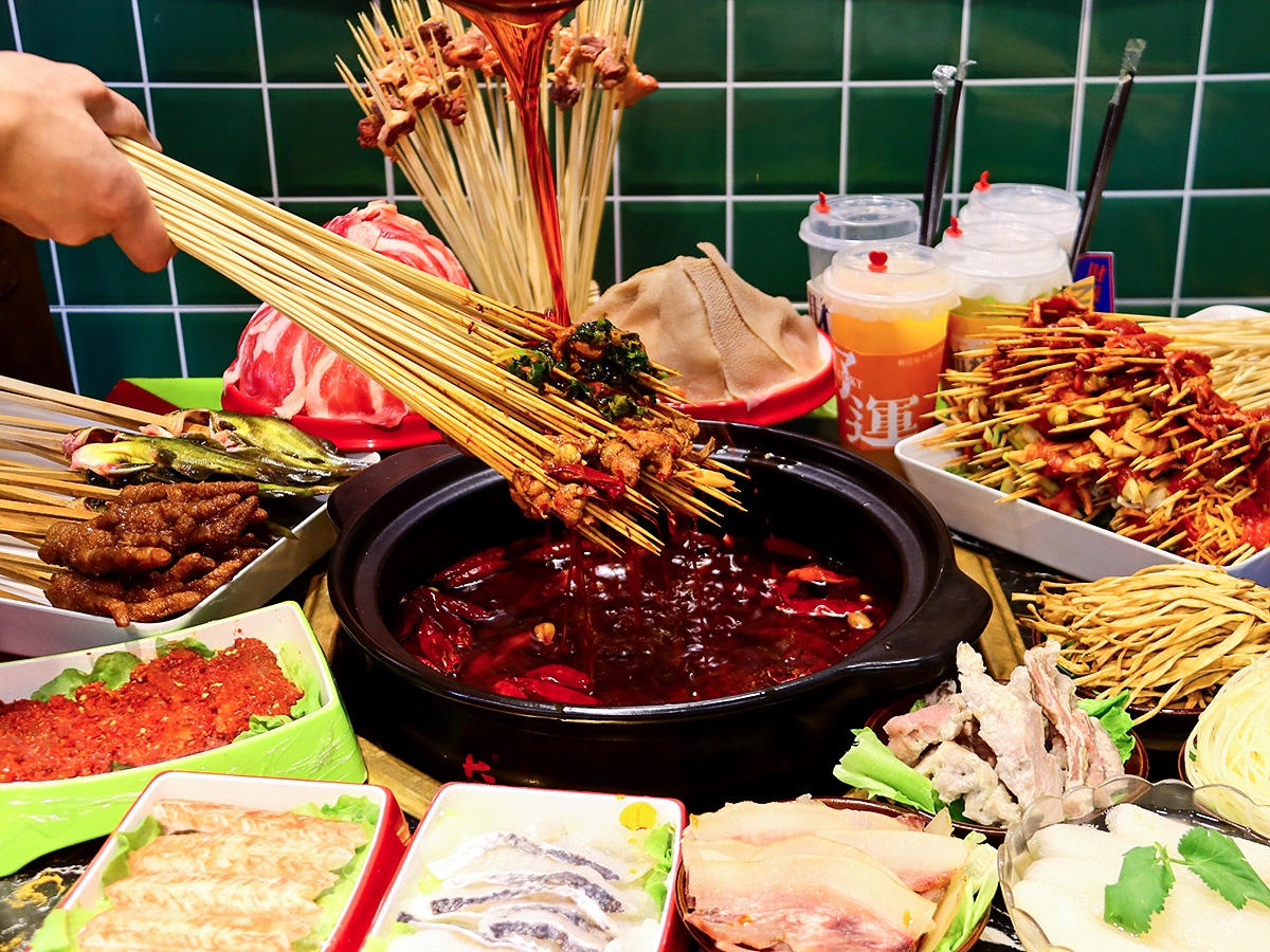 串串香加盟品牌店淡季时怎么样吸引客流