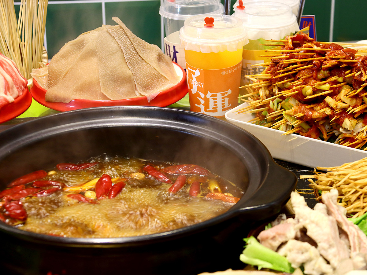 串串香加盟：创业，选择那条适合自己的成功之路