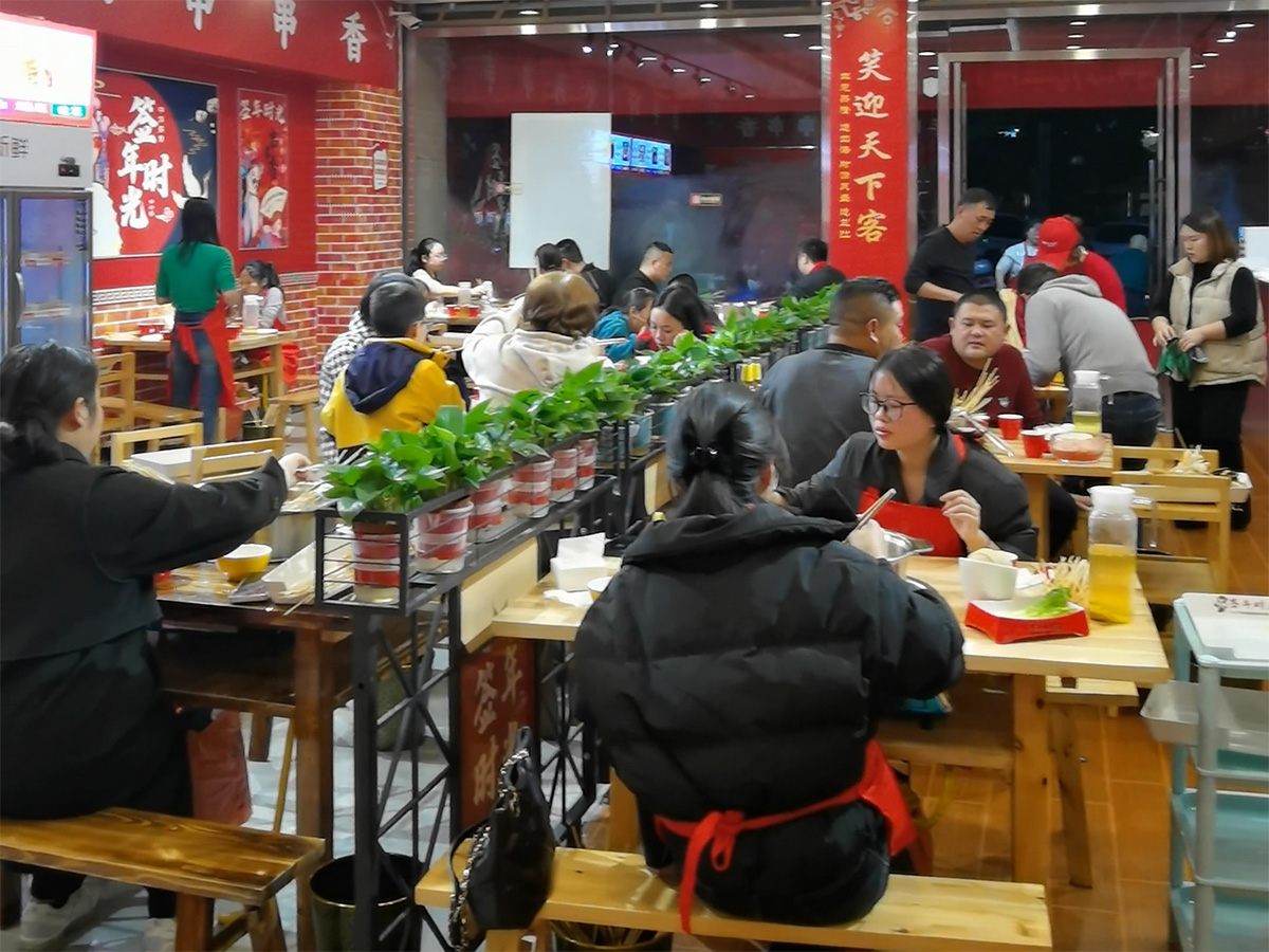 选择串串香加盟品牌，这几点不可忽视